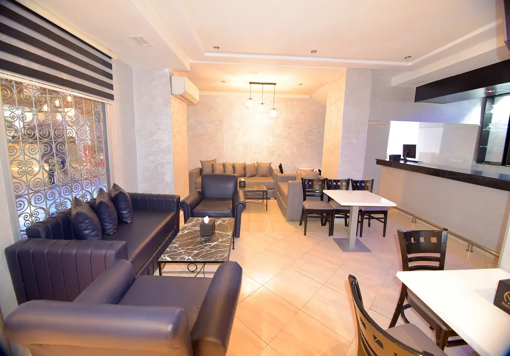 Le café de l’Hôtel Nouzha Fès